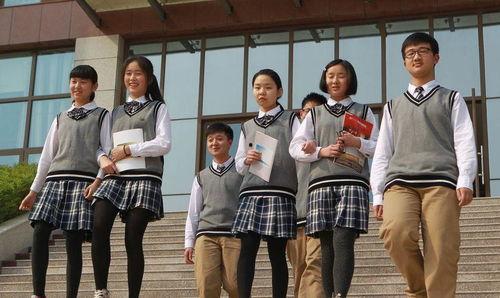 深圳校服事件吃瓜,揭秘背后真相与公众情绪波动