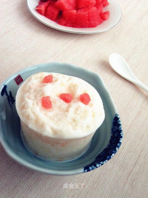 吃冰淇淋可以吃哈密瓜吗,夏日美味搭配新主张